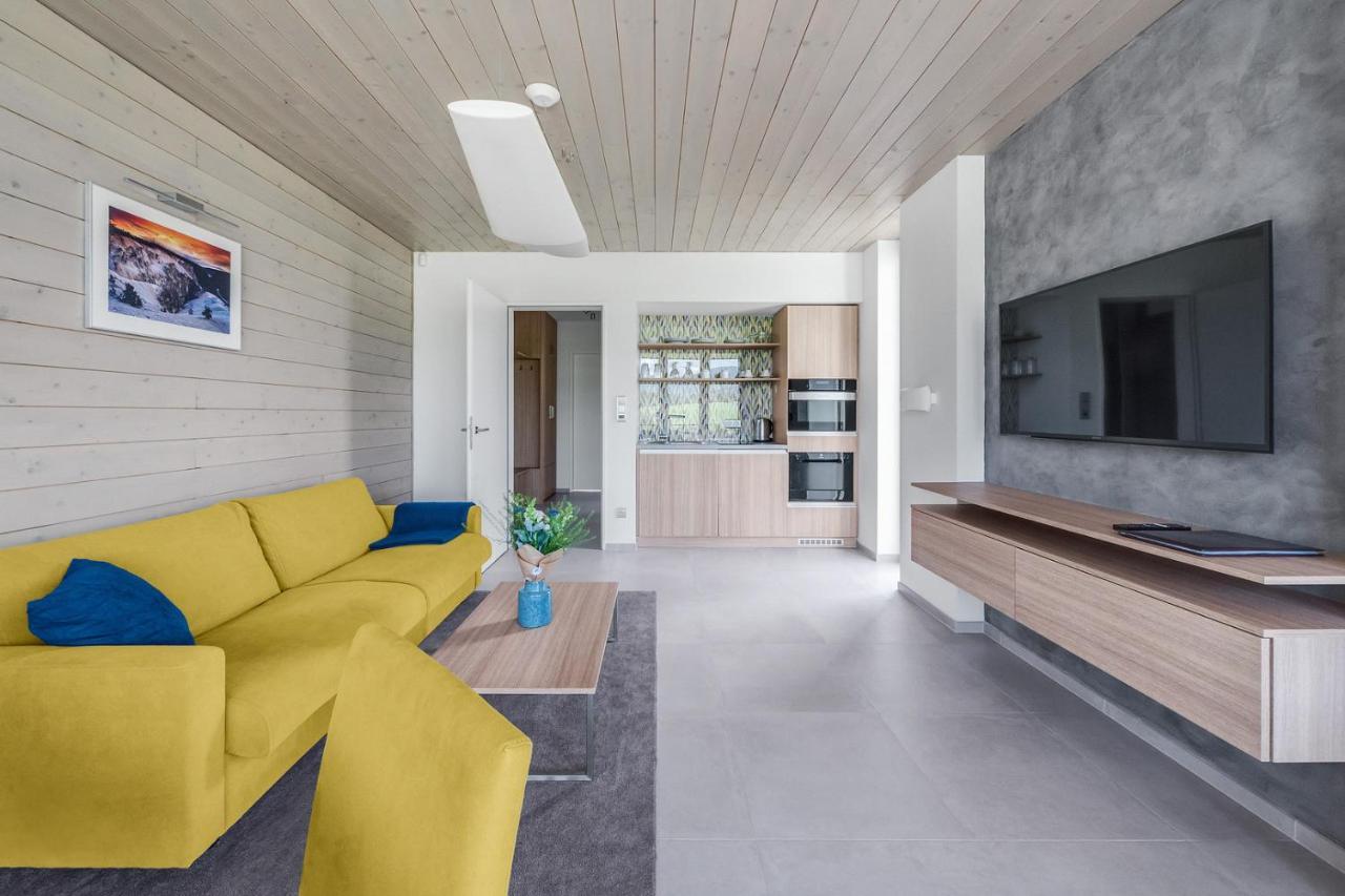 Apartmany Hradecek Mlade Buky Exterior photo