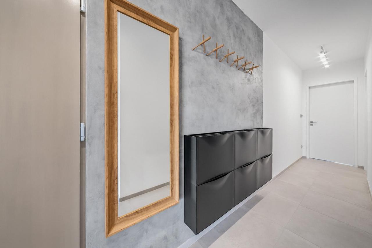 Apartmany Hradecek Mlade Buky Exterior photo
